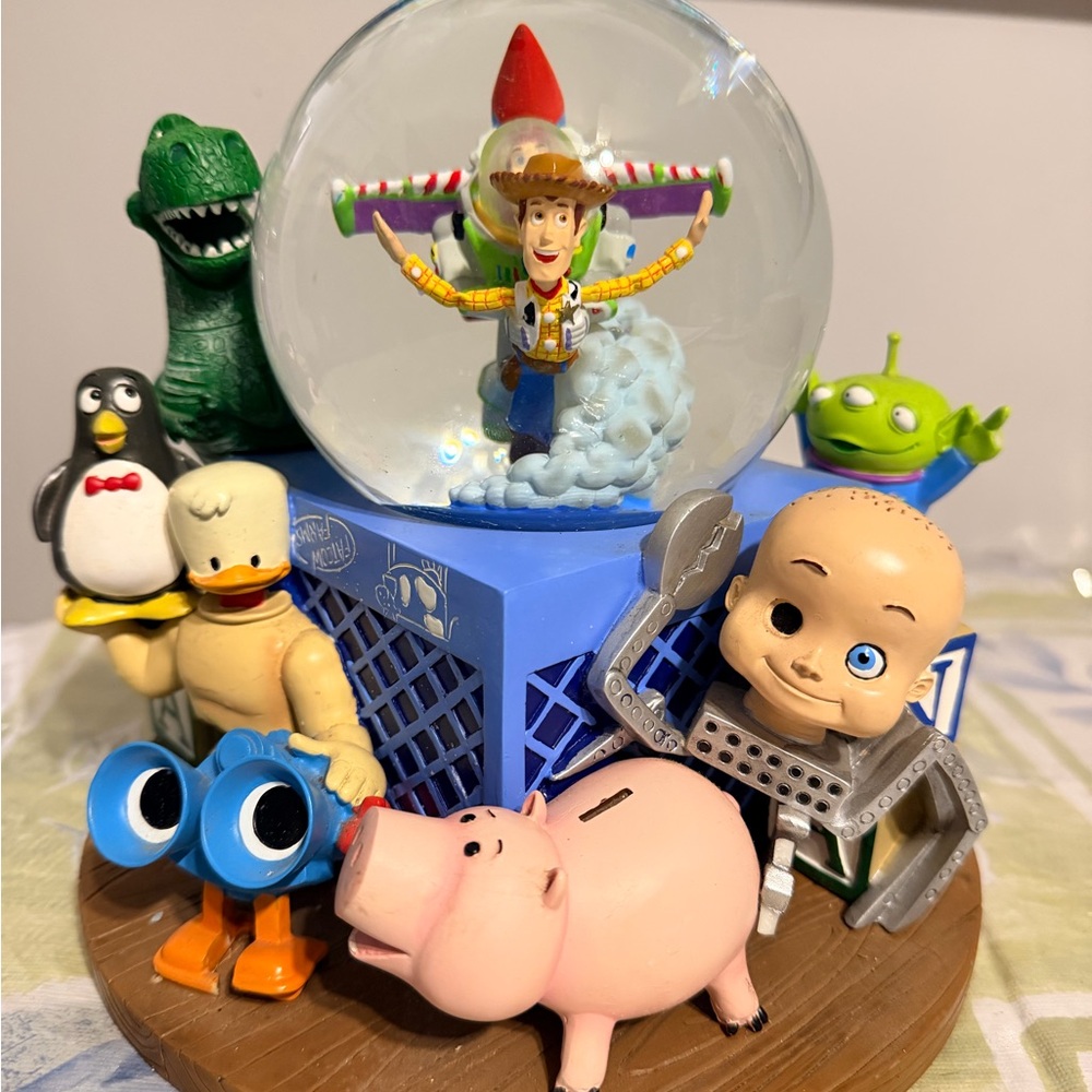 Toy Story Character Snow Globe with Woody and Friends - Picture 3 of 14